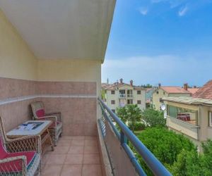 Apartment Kristijan with Balcony Funtana Croatia