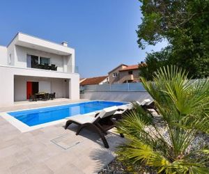 Family friendly house with a swimming pool Bibinje (Zadar) - 17020 Bibinje Croatia