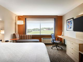 Фото отеля Holiday Inn Express & Suites - Fort Wayne North, an IHG Hotel
