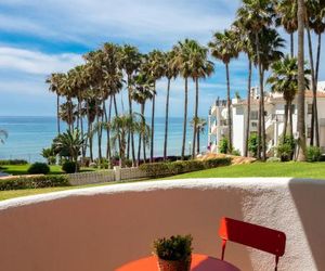 Espectacular apartamento en primera línea de playa Mijas Costa Spain