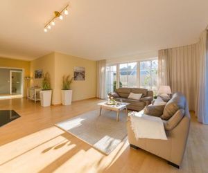 PREMIUM-LODGE im DER SÜDSCHWEDE ... Dein Gästehaus mitten in Zingst Zingst Germany