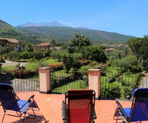 Villa Vulcano, tra lEtna e il mare Zafferana Etnea Italy