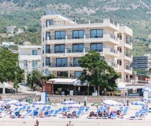 Sunset hotel & beach Dobra-Voda Montenegro