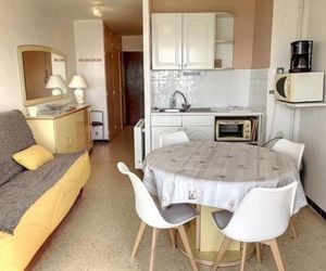 Apartment Joli f1 situé sur la promenade et létang de thau 1 Balaruc-les-Bains France