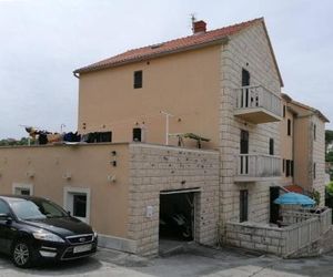 Apartments with a parking space Sutivan (Brac) - 17537 Sutivan Croatia