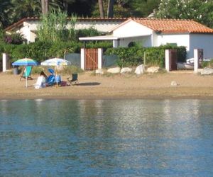 casina mare sulla spiaggia Capoliveri Italy