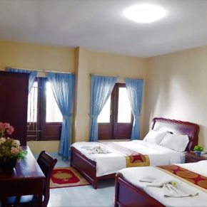 NearBy Hotel