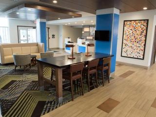 Hotel pic Holiday Inn Express And Suites Orland Park - Mokena