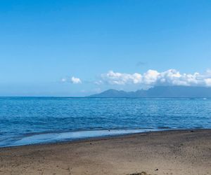 Bord de mer . 90 m2. Accès privé plage et piscine Punaauia French Polynesia