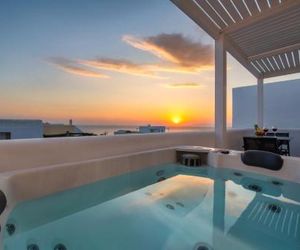 Elea Hub Oia Greece