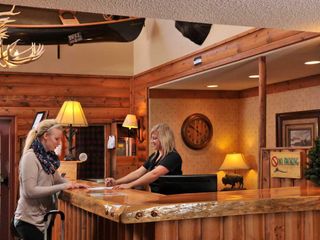 Hotel pic Boarders Inn & Suites by Cobblestone Hotels - Waukon