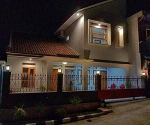Lubna Home 76 Mandirancan Indonesia