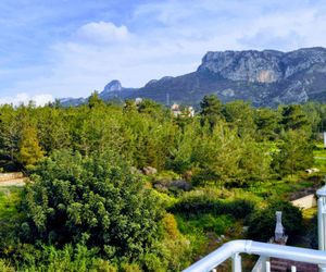 Large Villa in Catalkoy with Mountain &  Sea Views Cyprus Island Northern Cyprus