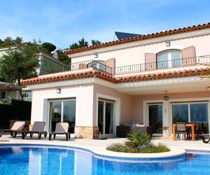 Luxurious Villa in Santa Cristina dAro with Swimming Pool Santa Cristina DAro Spain