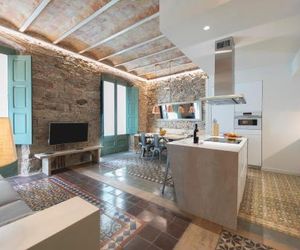 Bravissimo Mercaders, beautiful 3 bedroom apartment Girona Spain