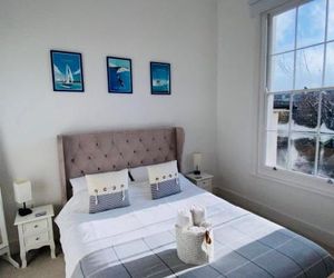 Wight On The Beach, Slps4, Stylish Apartment, Balcony with Sea Views Ryde United Kingdom