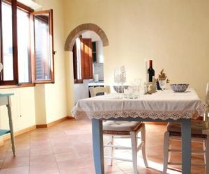 Carducci apartment in the historic centre Pistoia Italy