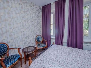 Old Town Apartment 3BR & 2BTHR