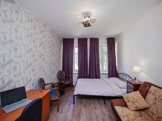 Old Town Apartment 3BR & 2BTHR