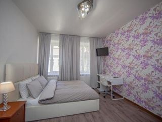 Old Town Apartment 3BR & 2BTHR