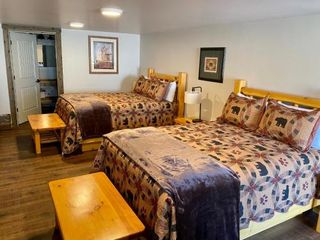 Hotel pic Island Park Lodge