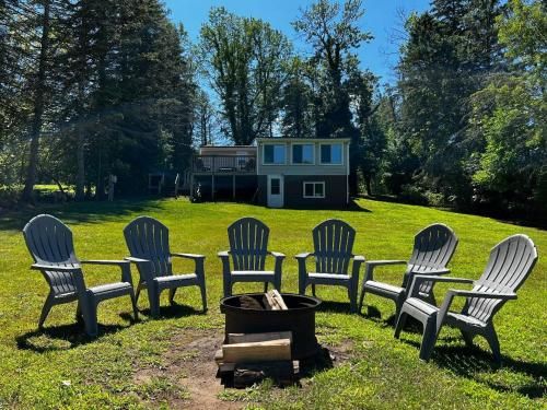 Photo of Serene Port Bay Cottage