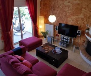 Seaside Lux Apartment Near The Beach Nea Makri Greece