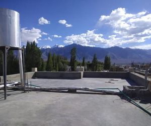 HITCHHIKERS HOSTEL LADAKH Leh India