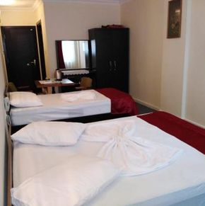 NearBy Hotel