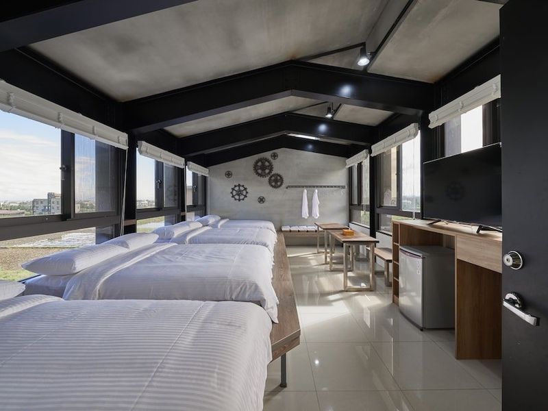 Hotel Photo 5