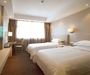 new dynasty hotel Kaifeng China