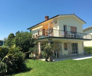 Apartment Colombare di Sirmione Sirmione Italy