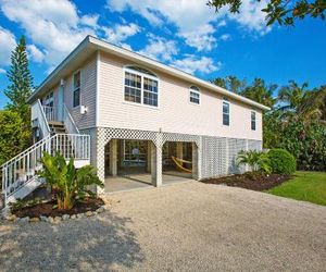 Stunning Newly Designed and Renovated Home seconds to the Gulf Of Mexico Sanibel United States