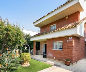 Wonderful house with pool near the beach. Castelldefels Spain