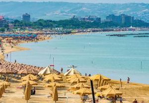 Apartment Lungomare Colombo Pescara Italy