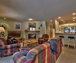 Snow Creek Village #20 By Bear Country Sun Peaks Canada