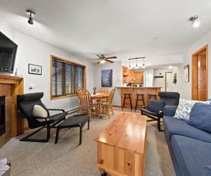Snow Creek Village #37 By Bear Country Sun Peaks Canada