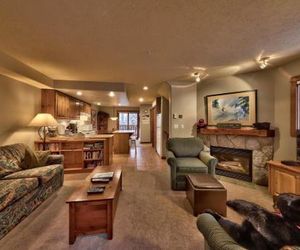 Timberline Village #14 By Bear Country Sun Peaks Canada
