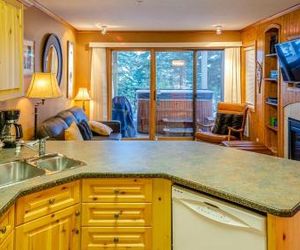Snow Creek Village #48 By Bear Country Sun Peaks Canada