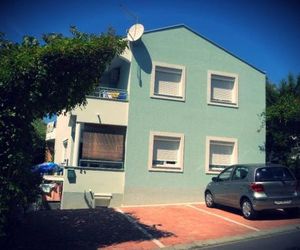 Apartments with a parking space Petrcane (Zadar) - 17770 Donje Petrcane Croatia