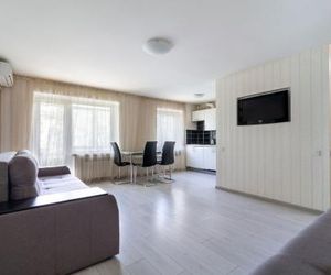 Lux 2-bedroom Most City area Center, spa bath Dnipro Ukraine