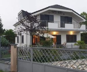 Ajmi Luxury Villa Golem Albania