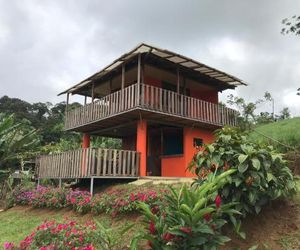 Casa La Piña, Rio Celeste - Parejas Bijagua Costa Rica