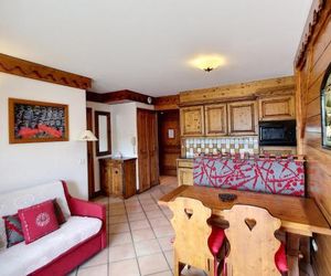 Apartment Les alpages de reberty chalet danaibes n°3 3 pièces 37m² 2 chambres 6 pers expo sud Les Menuires France