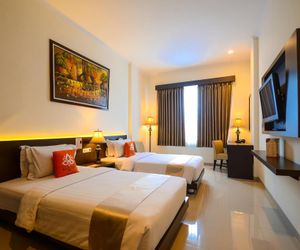 RedDoorz Premium @ Alqueby Hotel Bandung Indonesia