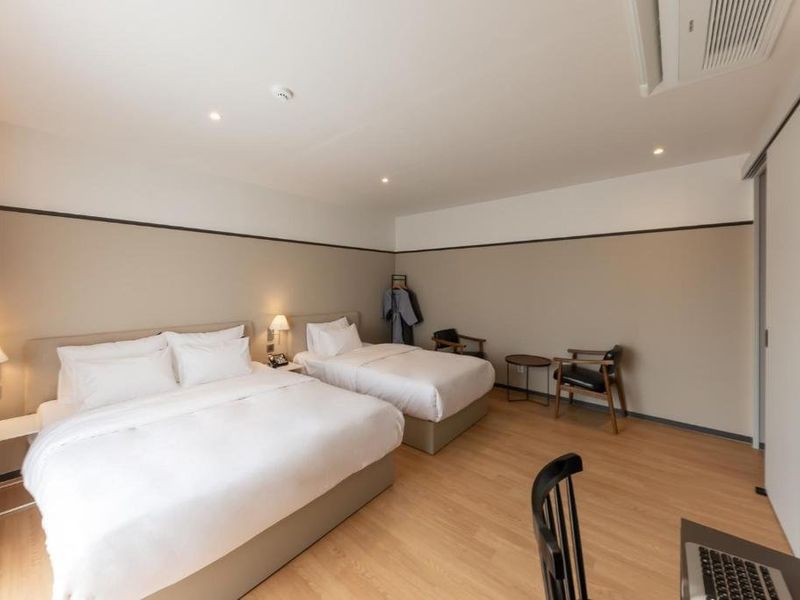 Hotel Photo 11