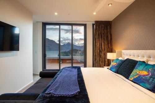 Ramada Queenstown Central