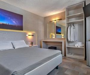 Halaris Rooms Ermoupoli Greece