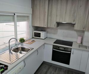 Dos Torres Frodo - Apartamento en zona universidad con parking y wifi gratis ideal para familias y empresas Zaragoza Spain