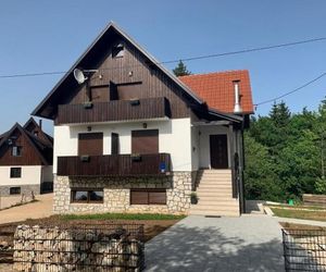 Apartments and rooms with parking space Jezerce (Plitvice) - 17768 Mukinje Croatia